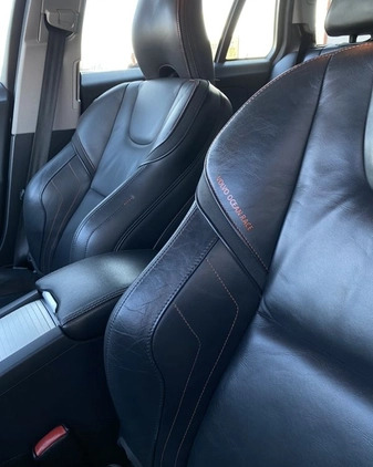 Volvo V60 cena 38900 przebieg: 20000, rok produkcji 2015 z Warszawa małe 211